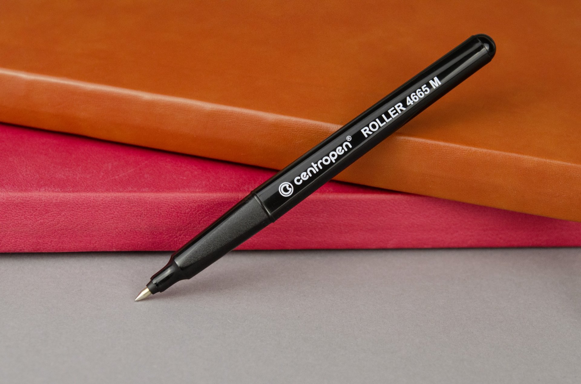 Rollerball Negru 0.6mm 4665M Centropen