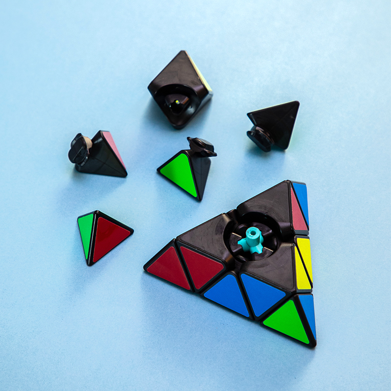 Joc Magic Piramida Color Deli