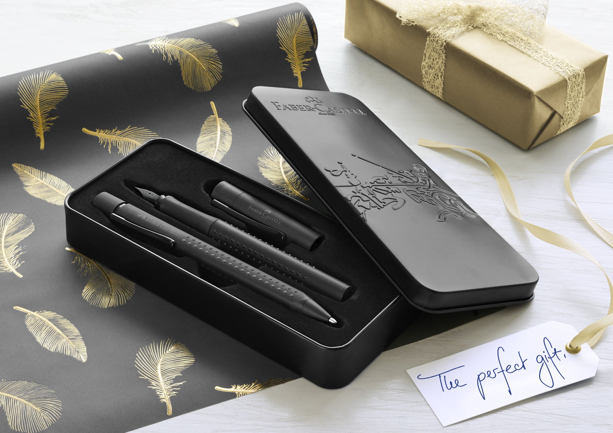 Set Cadou Stilou + Pix Grip 2011 All Black Faber-Castell