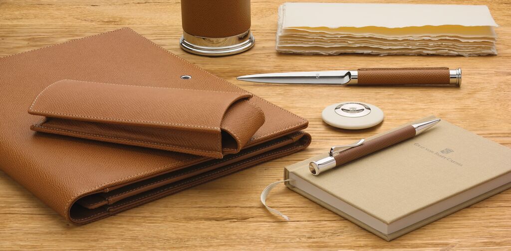 Suport Instrumente De Scris Metal/Piele Maro Graf von Faber-Castell