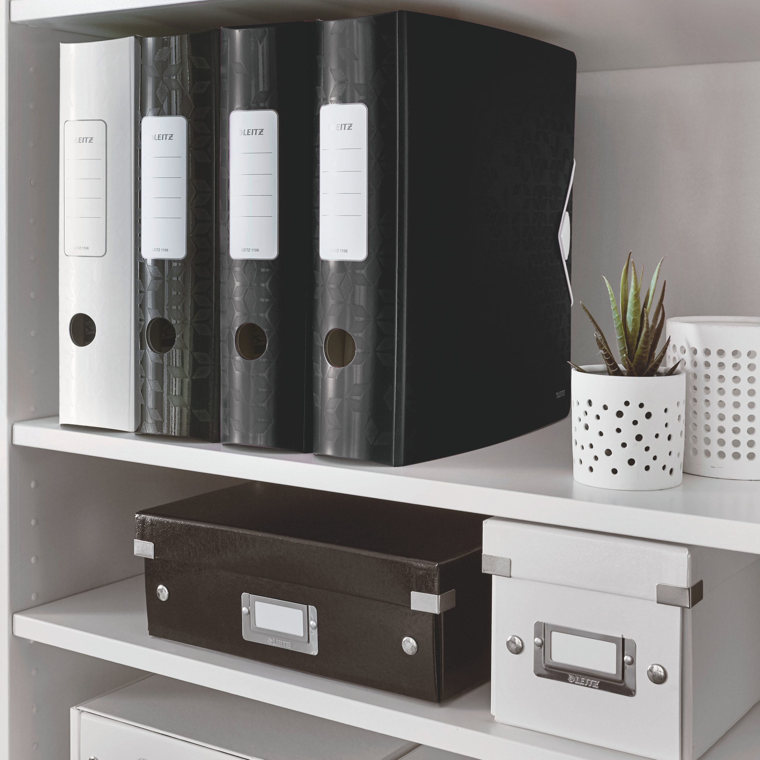 Biblioraft Plastifiat 8.2cm 180Grade Negru Active Wow Leitz