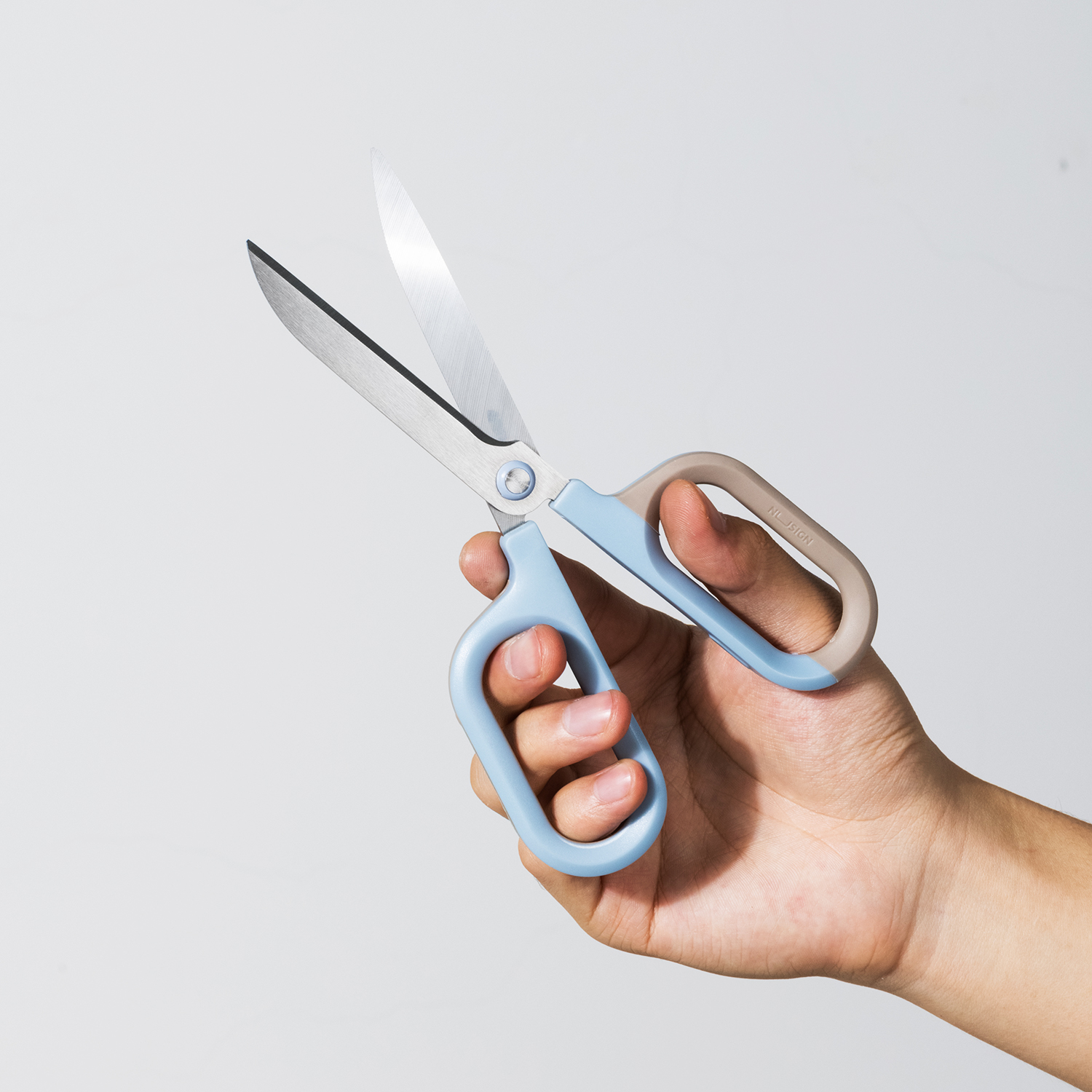 Foarfeca Birou 18cm Bicolora Bleu-Crem Nusign Deli